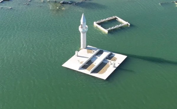 Sular Çekilince Altından Çıkanlar Şoke Etti! Gizemli Tarih Gün Yüzüne Çıktı!